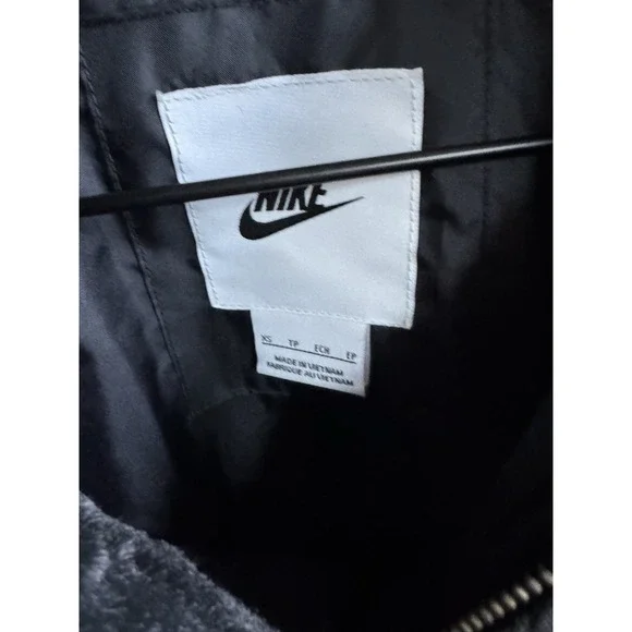 SIZE XS Nike Sportswear EssentialWomen's Loose Fur All Over Print Faux fur - Picture 4 of 8